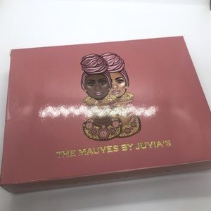 JUVIAS PLACE- THE MAUVES PALETTE BNIB